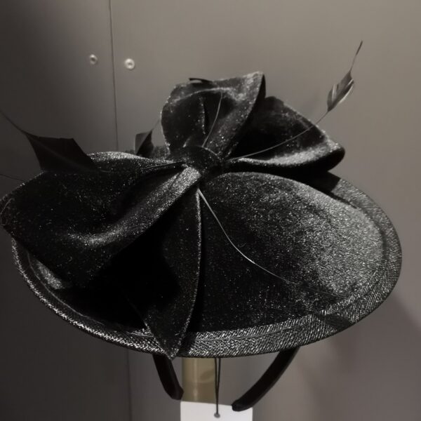Exclusieve fascinator van Maddox!